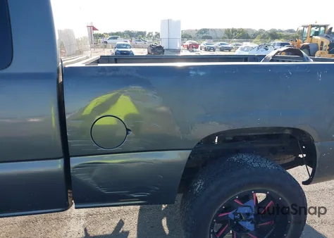 2000 Chevrolet Silverado 1500 Ls из США, поврежденный, VIN 1GCEK19V9YE263543